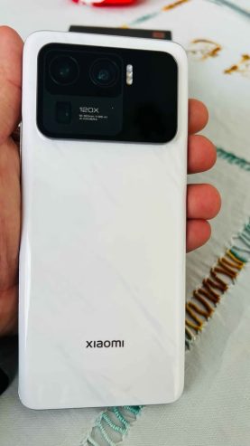 Bonne-occasion-Xiaomi-11-Ultra-edition-limitee-a-vendre-en-Tunisie