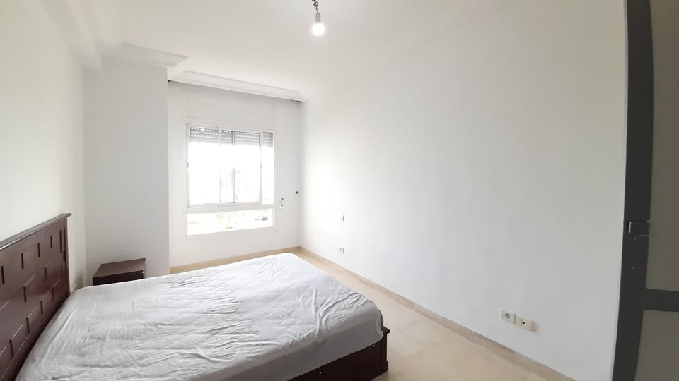 Chambre-a-coucher-confortable-a-Hammamet
