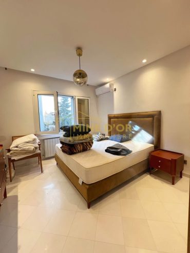 Chambre-dans-appartement-Cite-Olympique