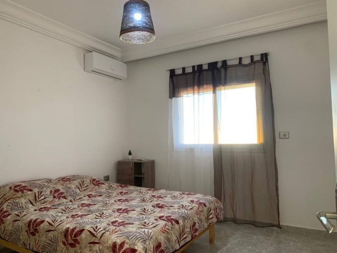 Chmabre-dans-villa-djerba-a-louer-ete-2025-pas-cher