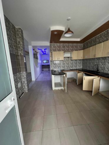 Cuisine-equipee-dans-maison-a-vendre-a-Zaghouan