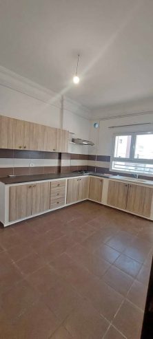 Cuisine-moderne-et-fonctionnelle-dans-un-appartement-S2-a-louer-Rue-du-Parc