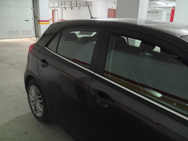 Kia-Rio-a-vendre-a-Cite-Ennasr