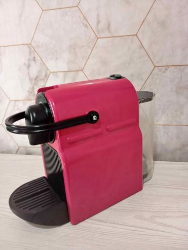 Machine-a-cafe-Nespresso-Inissia-Krups-a-vendre-a-Tunis-–-presque-neuve