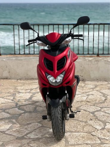 Meilleur-scooter-50cc-pour-deplacement-urbain-MBK-Nitro-Tunisie