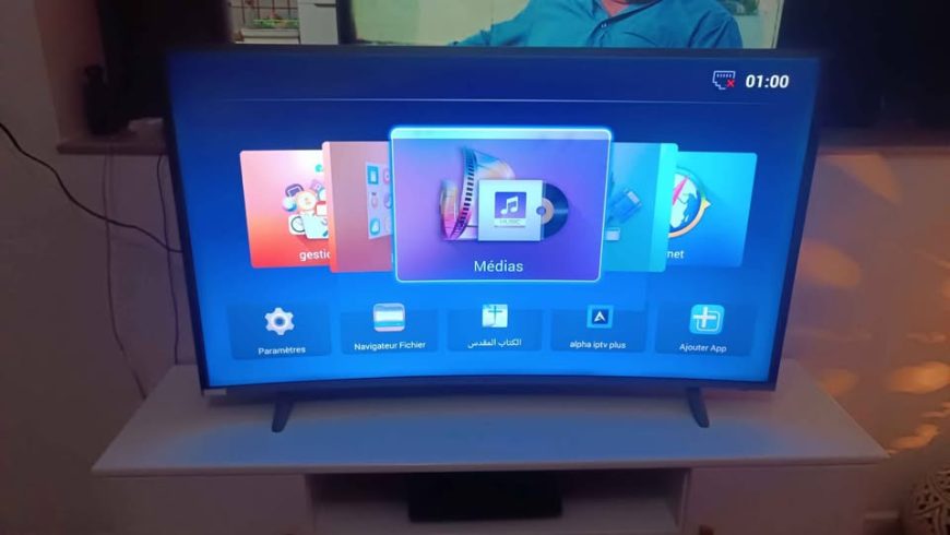 Menu-Smart-TV-Vega-–-YouTube-Netflix-applications-4K