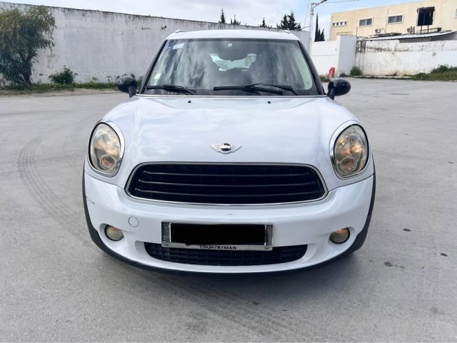 Mini-Countryman-6-CV-300-000-km-boite-manuelle-a-vendre-a-La-Marsa-Tunisie