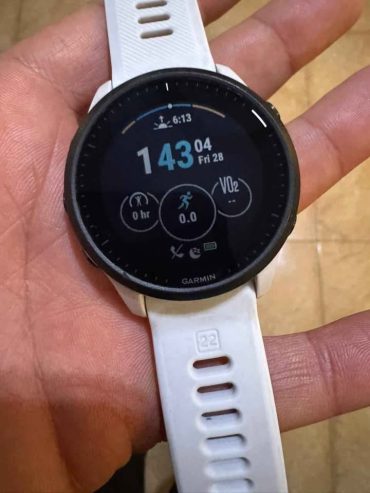Montre-GPS-Garmin-sport-running-et-triathlon