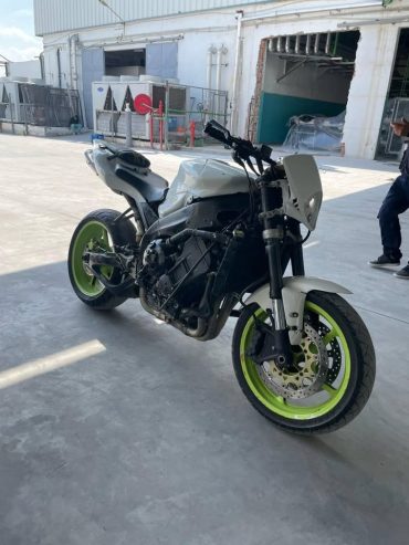 Moto-Yamaha-sportive-occasion-Tunisie-bien-entretenue