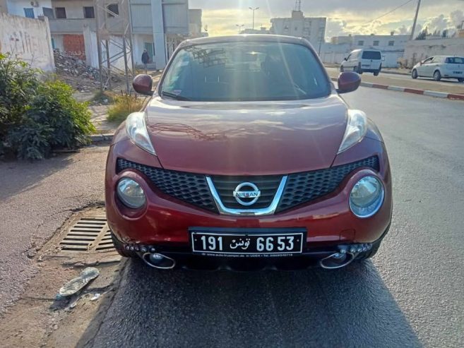 Nissan-Juke-rouge-occasion-147000-km-a-vendre-Djerba-Midoun-Tunisie