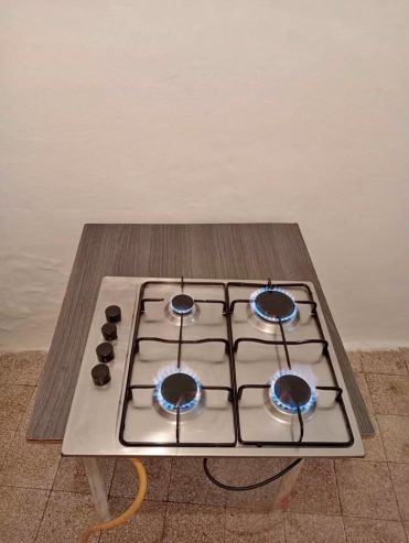 Plaque-de-cuisson-GLEM-4-feux-a-gaz-en-bon-etat-a-vendre-en-Tunisie-Bab-Dzira