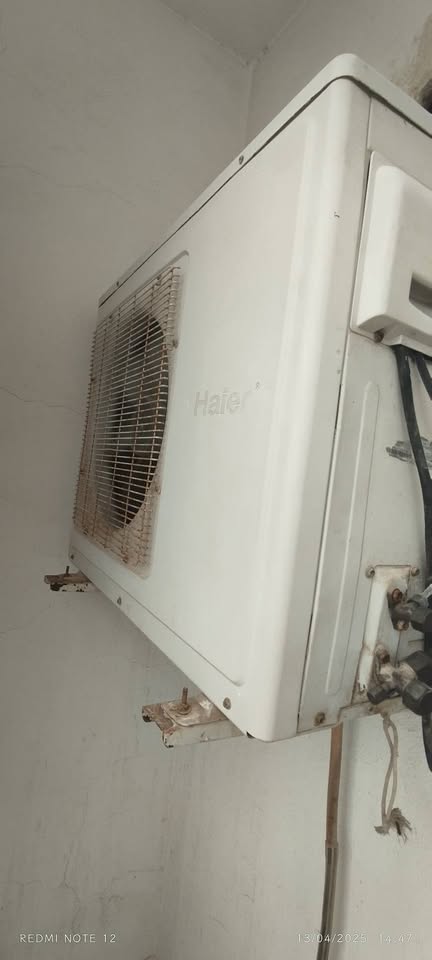 Quel-climatiseur-chaud-froid-choisir-en-2025-Modele-Haier-disponible-a-Sfax