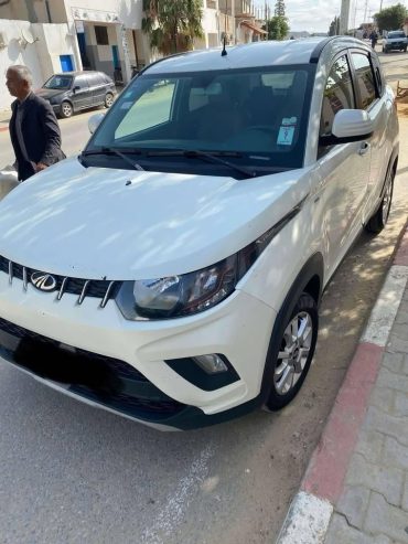 SUV-Mahindra-2019-avec-peinture-dorigine-et-195-000-km