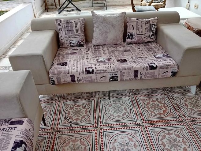 Salon-5-places-moderne-beige-clair-a-vendre-en-Tunisie