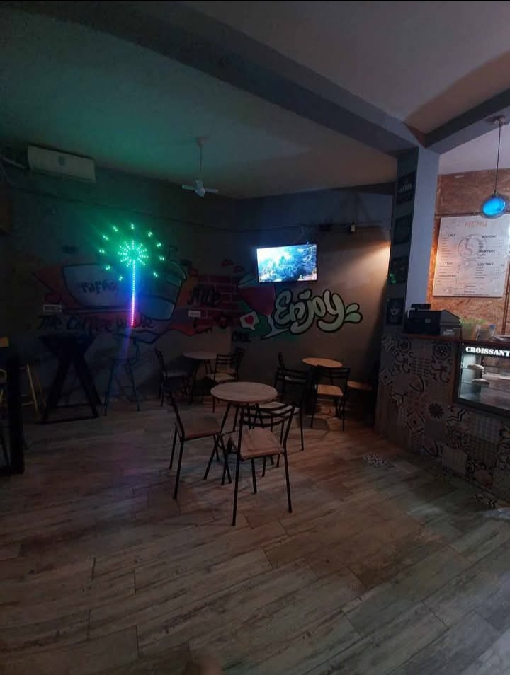Screenshot_20250414-212658_Gallery