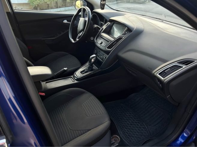 Sieges-avant-Ford-Focus-7-CV-a-vendre-Tunisie