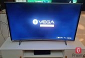 Smart TV incurvée Vega 50 pouces 4K
