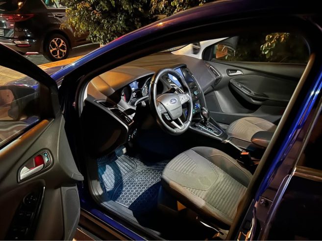 Tableau-de-bord-Ford-Focus-7-CV-Tunisie