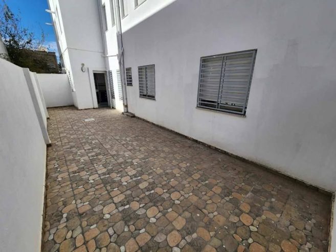 Terrase-et-sechoir-appartement-s2-a-louer-neuf-disponible-juin-tunisie