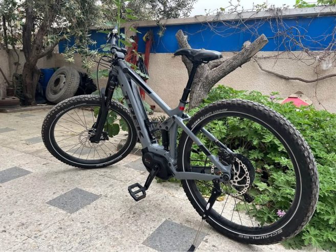 VTT-haut-de-gamme-electrique-occasion-neuve