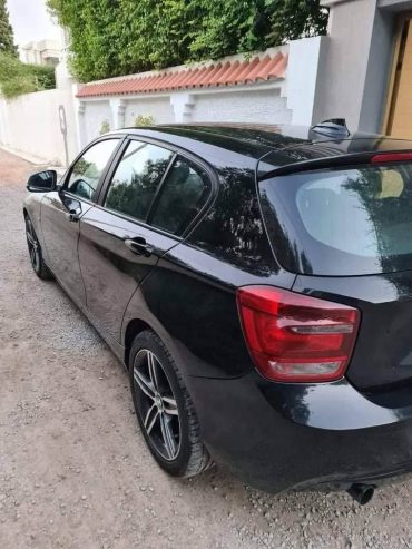 Voiture-BMW-116i-doccasion-avec-154-000-km-en-Tunisie