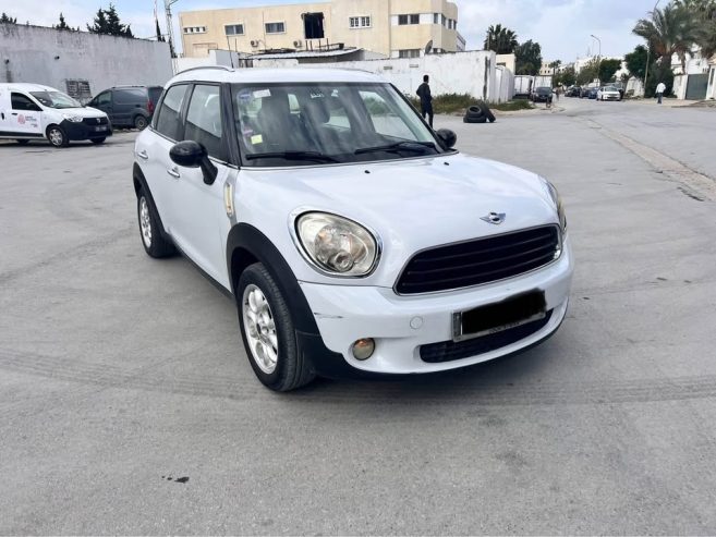 Voiture-Mini-Countryman-a-vendre-a-La-Marsa