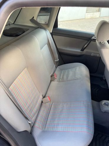 Voiture-economique-ideale-pour-etudiant-en-Tunisie