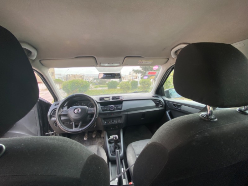Voiture-skoda-fabia-229000km-etat-impeccable-tunisie