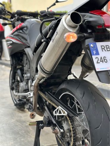 Vue-arriere-Yamaha-TMAX-500-double-sortie-echappement-Mivv-Ariana-Tunisie