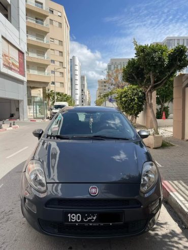 Vue-avant-Fiat-Grande-Punto-2016