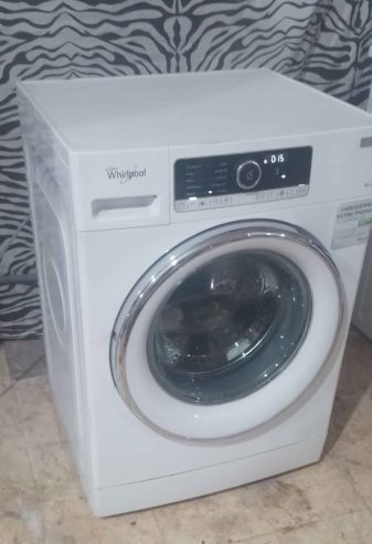 Vue-laterale-compacte-machine-a-laver-Whirlpool-Zen-Direct-Drive