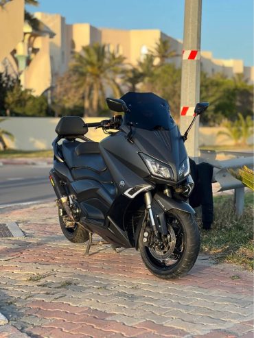 YAMAHA-T-MAX-530-ABS-scooter-2025-Djerba-Houmt-Souk