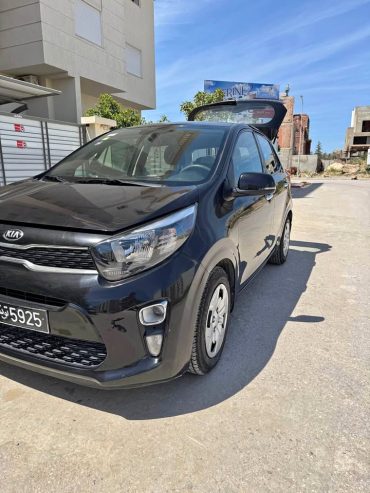 kia-picanto-2020-premiere-main-a-vendre