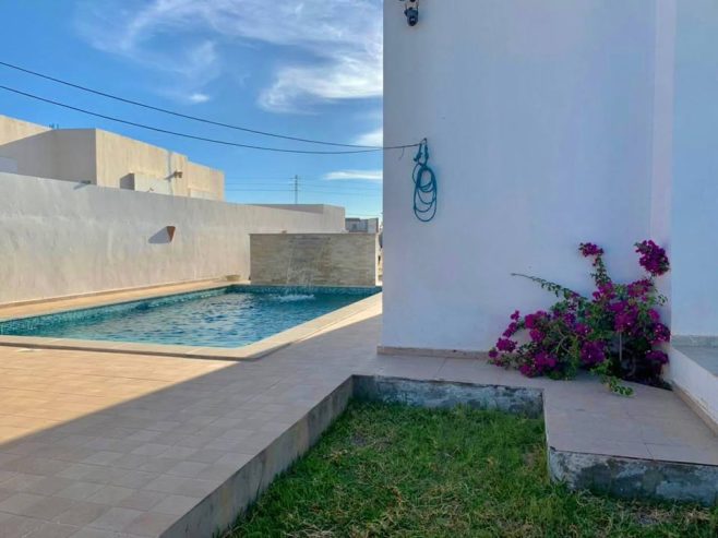 location-vacances-villa-piscine-privee-djerba-tunisie