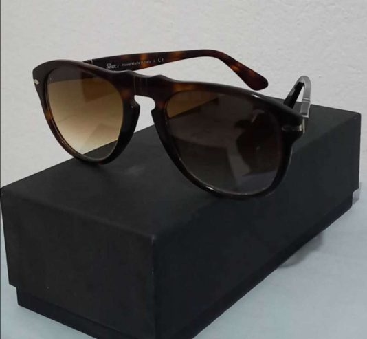 lunettes-de-soleil-persol-facture-a-lappui-tunisie
