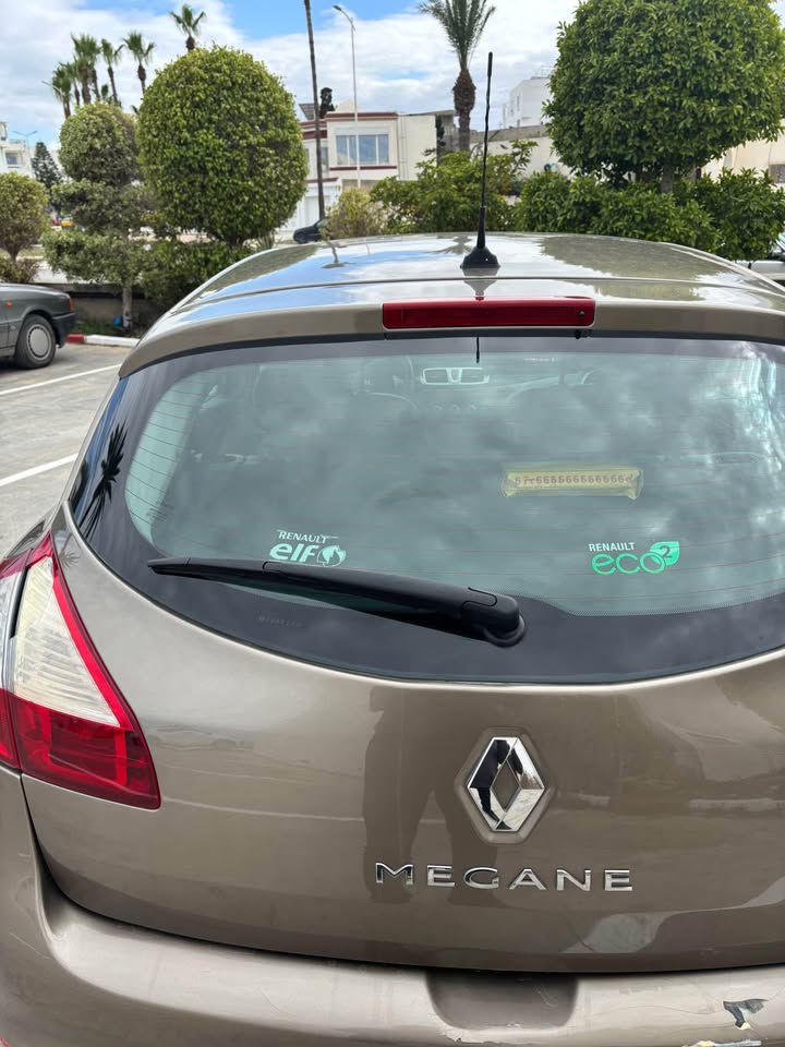 megane-3-2010-essence-compact-fiable-tunisie