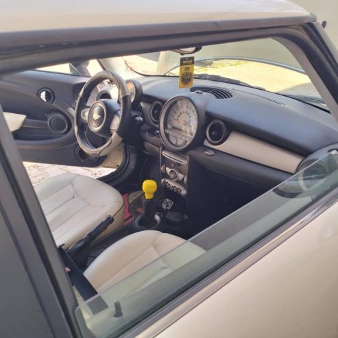 mini-one-interieur-climatisation-abs