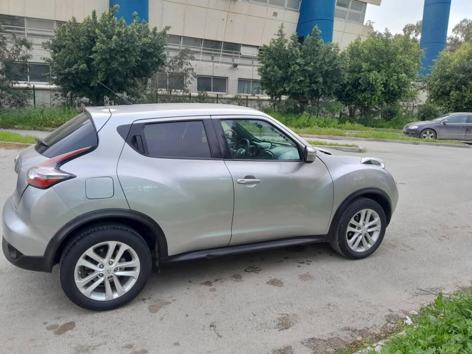 nissan-juke-essence-6-cv-premiere-main-occasion-tunisie