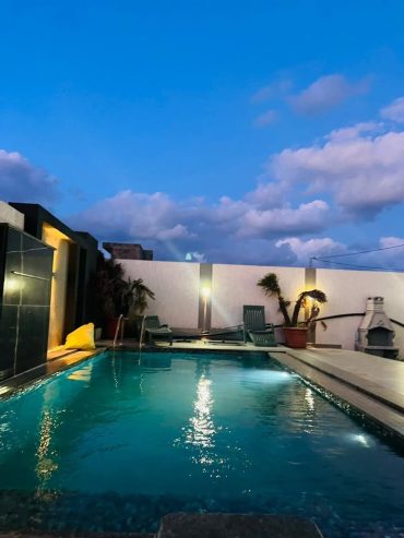 piscine-dans-Villa-meublee-pour-location-estivale-Tunisie-a-dar-allouche