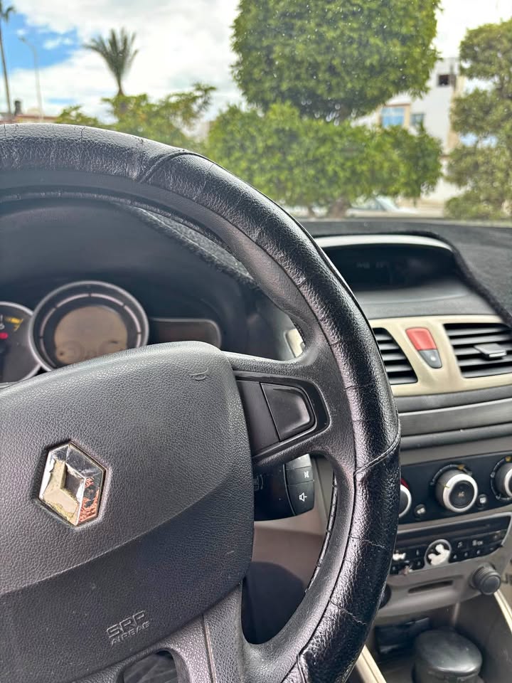 renault-megane-3-essence-2010-a-vendre-moknine
