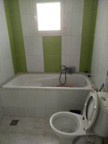 salle-de-bain-dans-appartement-450dt-par-mois-kelibia-tunisie