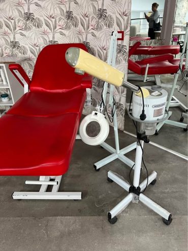 salon-de-beaute-100-m²-equipe-tunisie
