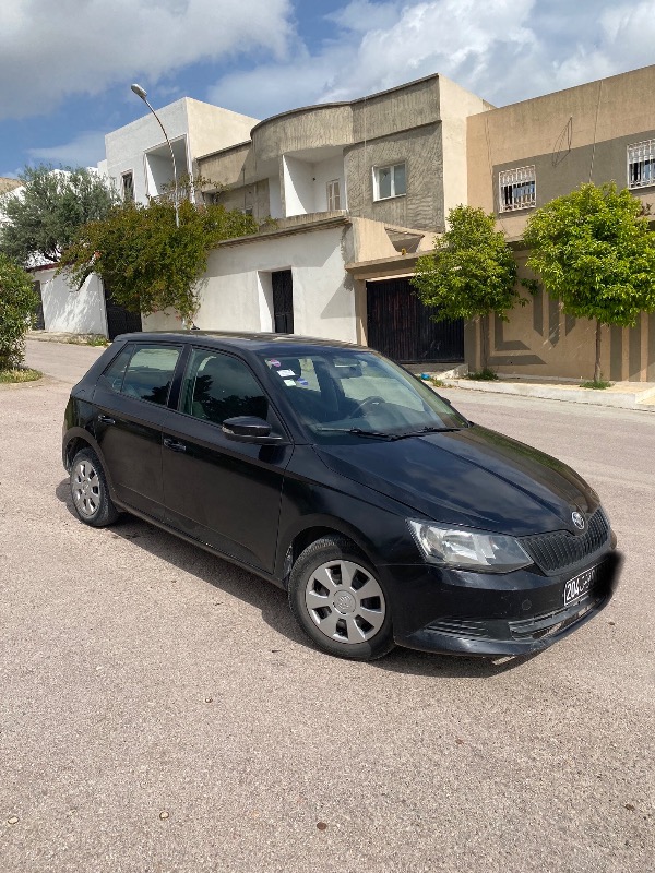 skoda-fabia-essence-2018-a-vendre-tunis