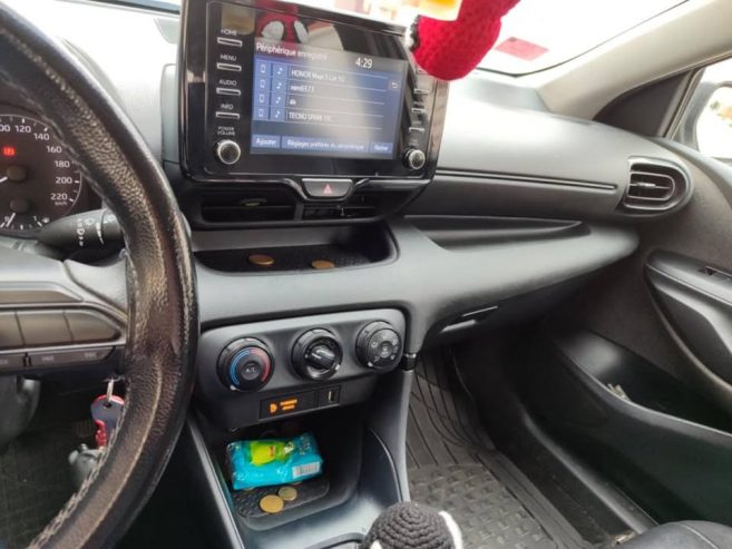 toyota-yaris-compacte-economique-a-vendre-tunisie