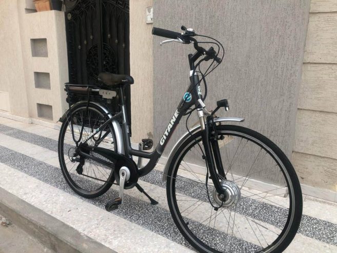 velo-gitane-electrique-avec-sacoches-porte-bagage-tunisie