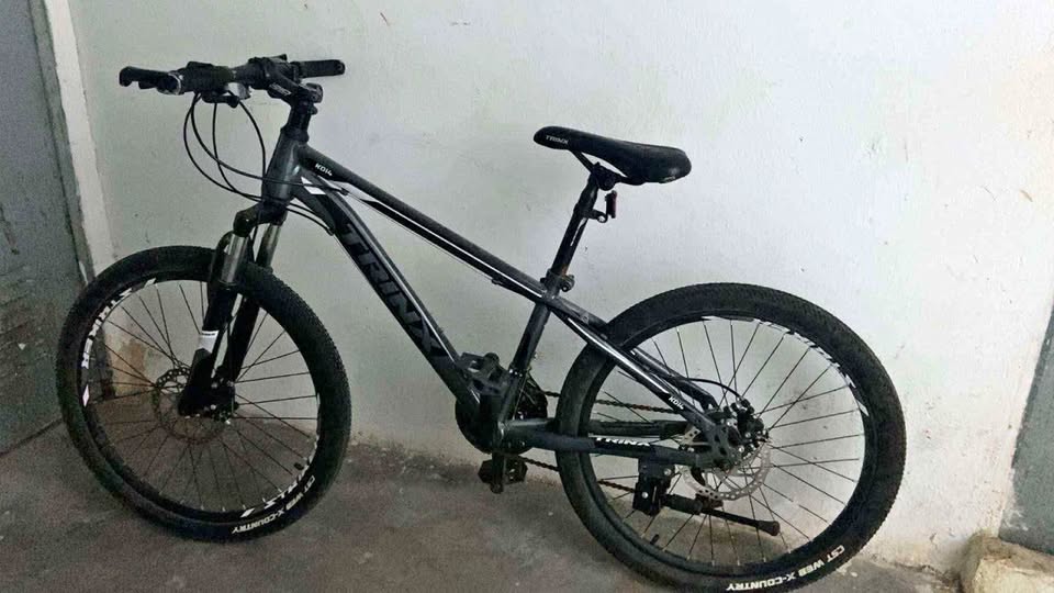 velo-trinx-k014-noir-bon-etat-a-vendre-tunis