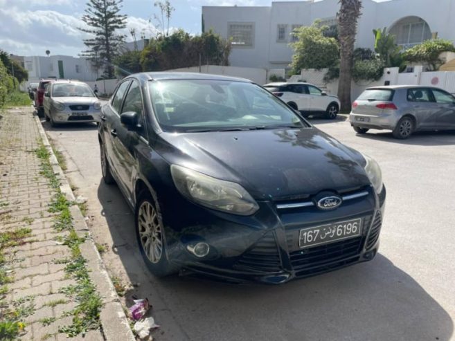 voiture-ford-focus-tres-bon-etat-135000-km-tunisie