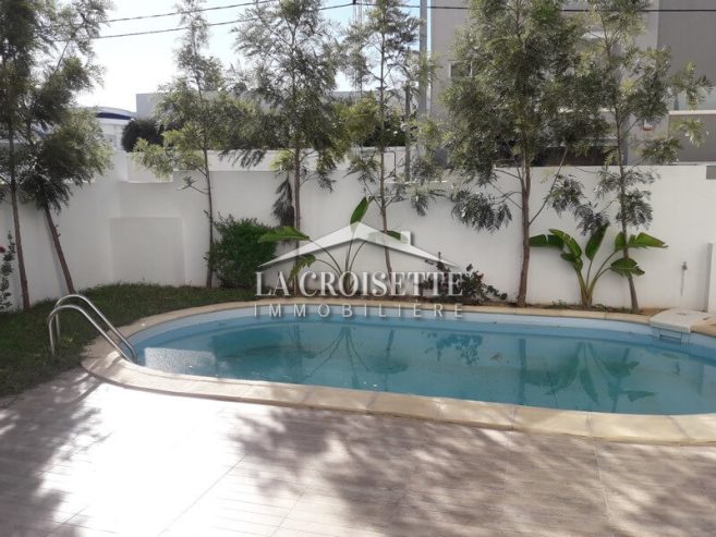 Duplex S+4 avec piscine