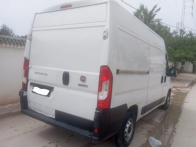 Fiat Ducato 2021 à vendre – 152 576 km, diesel, 8 CV – Tunis