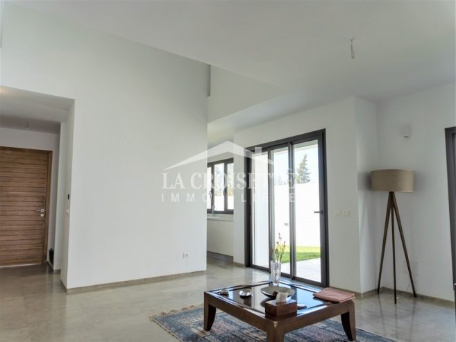 Villa s+3 à La Soukra MVV0395